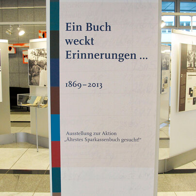Tafeln der Wanderausstellung 3 "Ein Buch weckt Erinnerungen" Tafeln der Wanderausstellung 3 "Ein Buch weckt Erinnerungen"