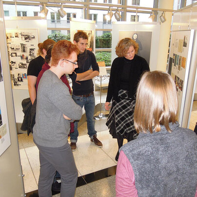 Tafeln der Wanderausstellung 3 "Ein Buch weckt Erinnerungen" Tafeln der Wanderausstellung 3 "Ein Buch weckt Erinnerungen"