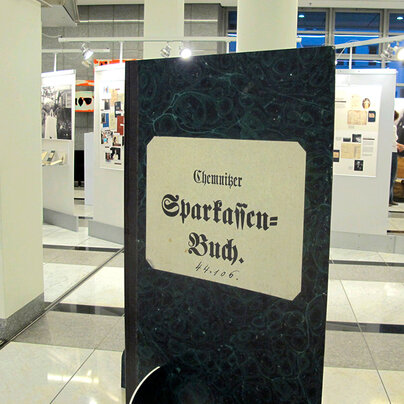 Tafeln der Wanderausstellung 3 "Ein Buch weckt Erinnerungen" Tafeln der Wanderausstellung 3 "Ein Buch weckt Erinnerungen"